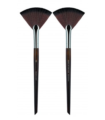 POWDER FAN BRUSH MEDIUM
