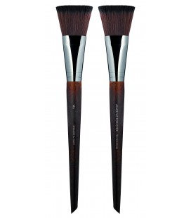 FLAT BLUSH BRUSH