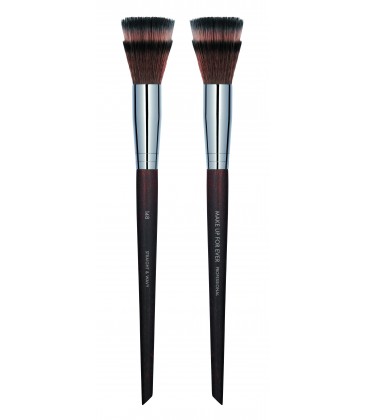 BLENDING BLUSH BRUSH